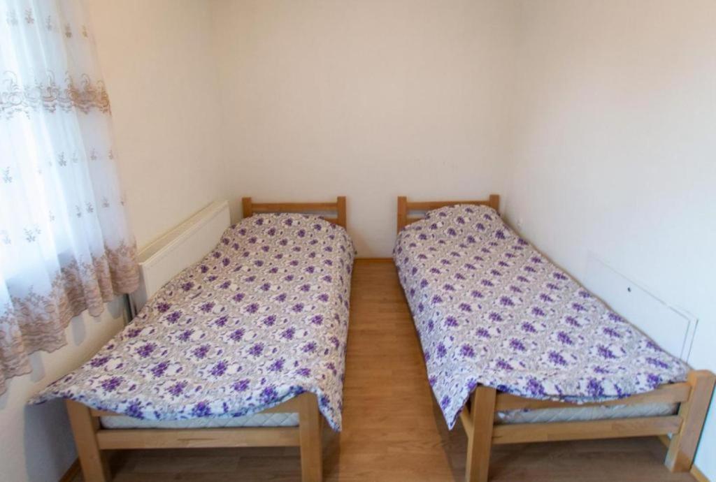 Dedushi Guesthouse &Wood Cabins-Camping Place Gusinje Dış mekan fotoğraf