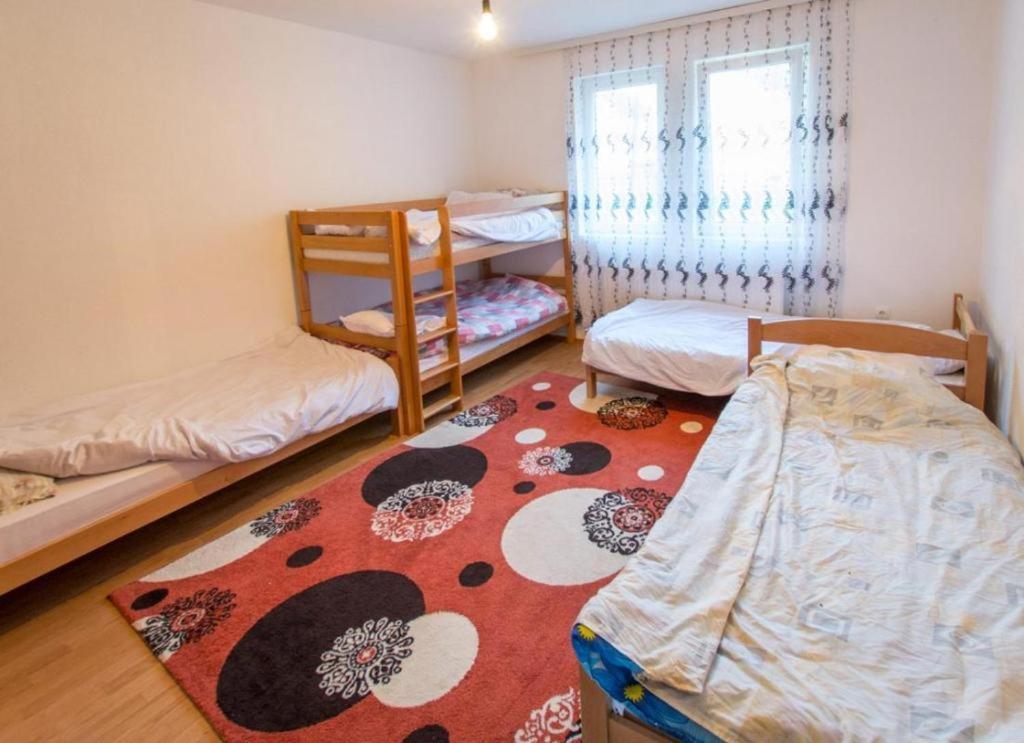 Dedushi Guesthouse &Wood Cabins-Camping Place Gusinje Dış mekan fotoğraf